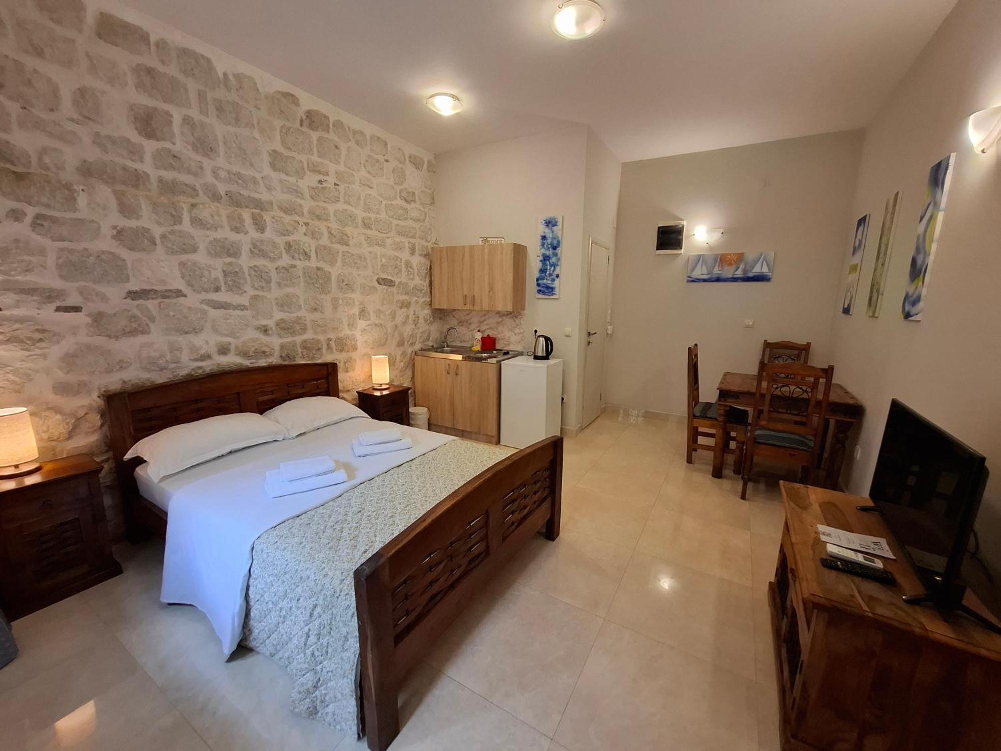 Filip Deluxe Rooms Kotor Exterior foto